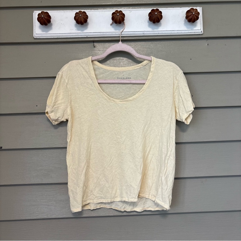 Everlane Light Cream Short Sleeve Tee